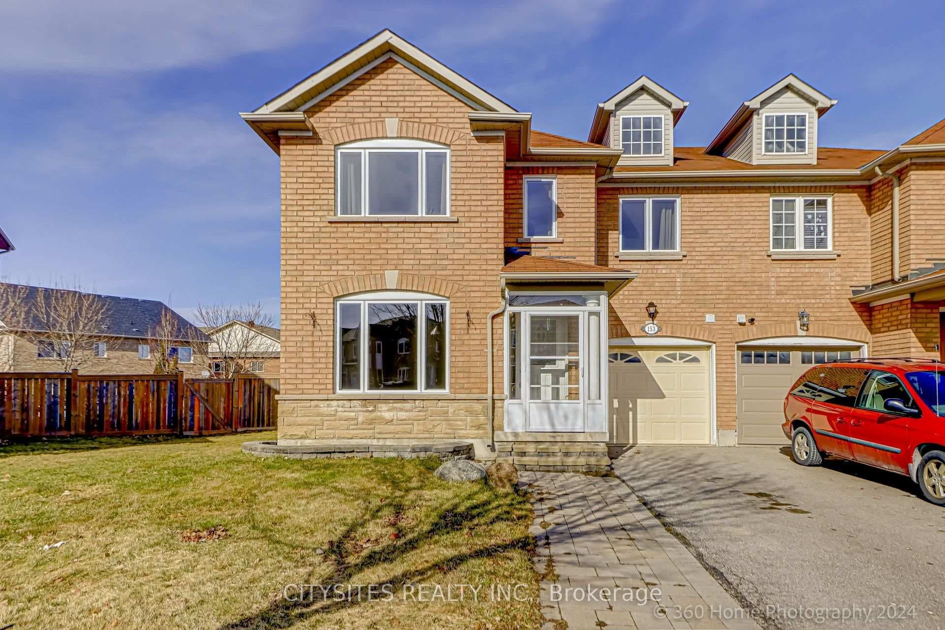 153 Wainscot Avenue photo 1
