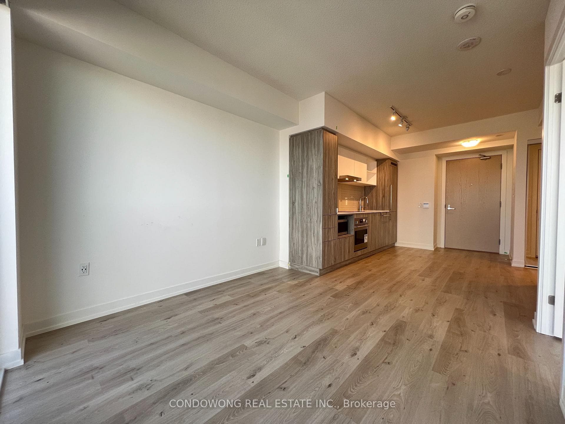 138 Downes Street Unit 3505 photo 6