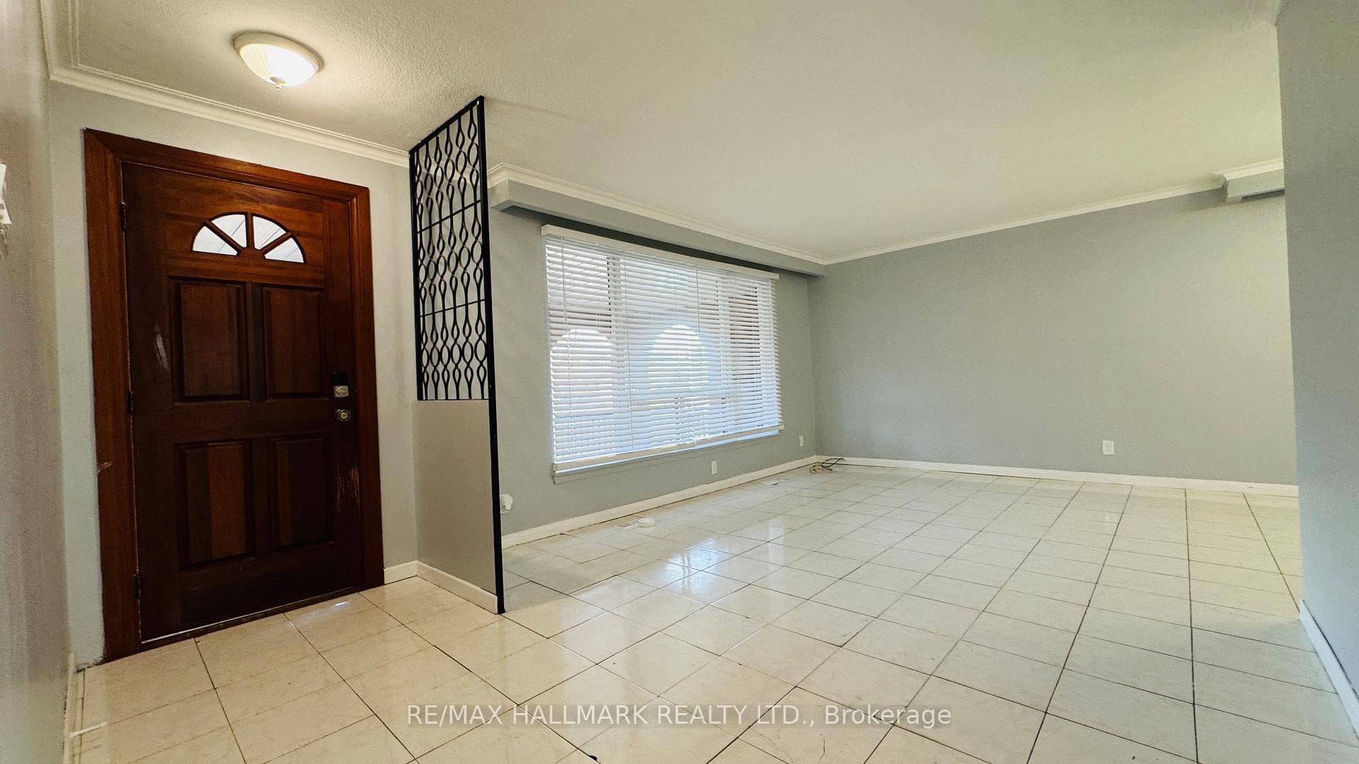 9762 Keele Street Unit Main Floor photo 4