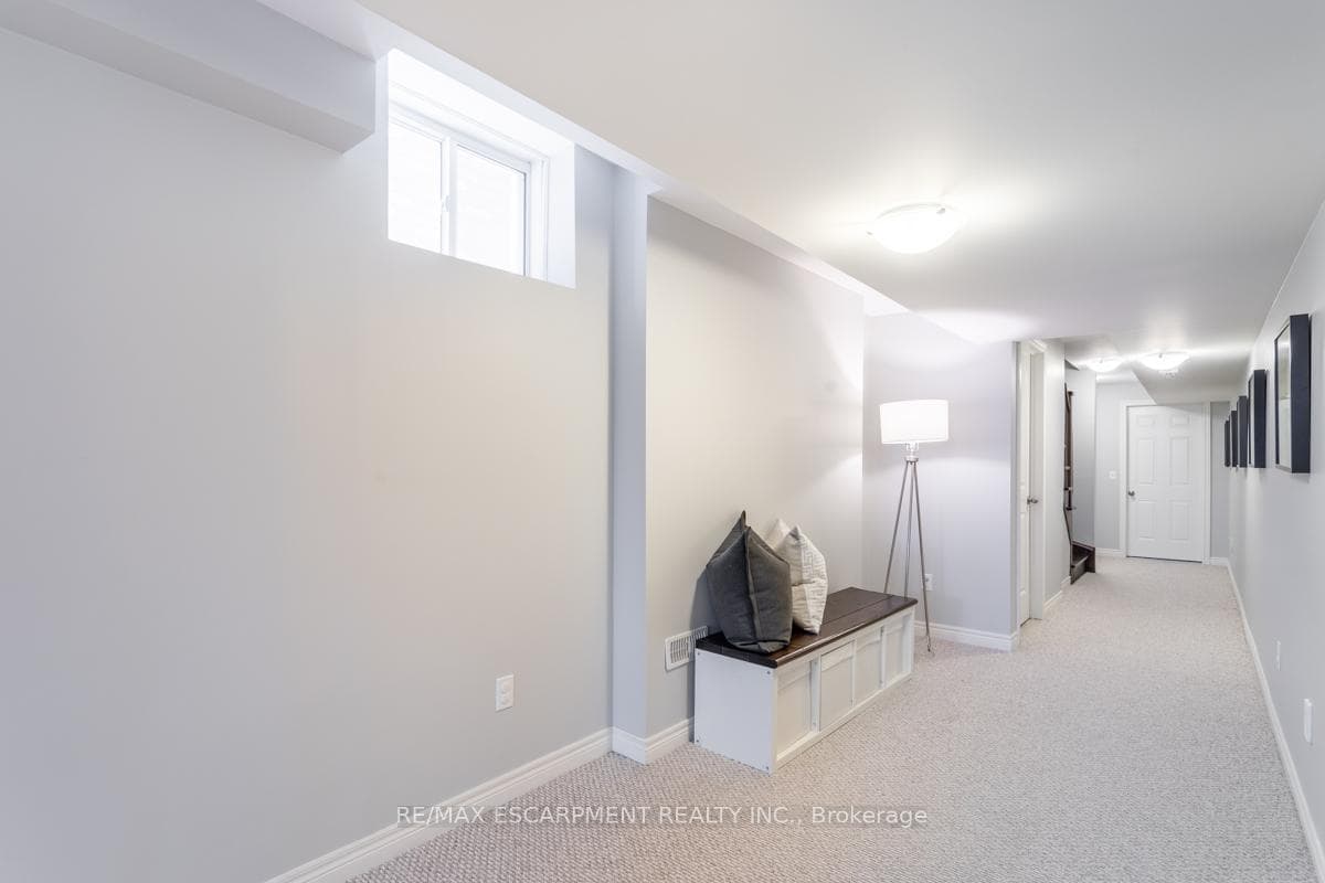 86 Macbean Crescent photo 24