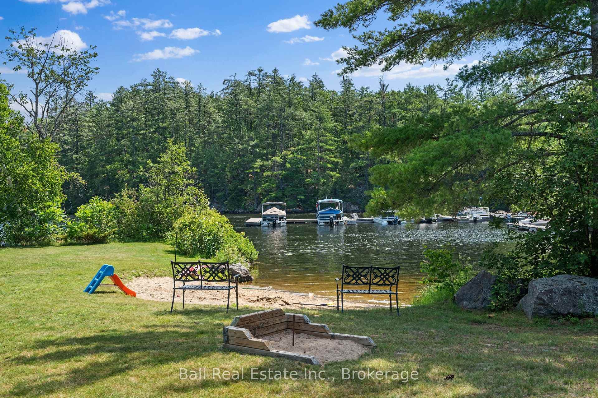 1579 Anstruther Lake Road Unit 18 photo 40