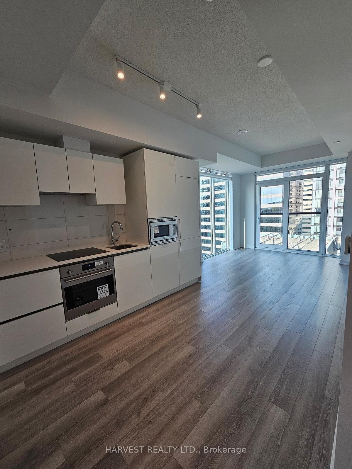 Modern kitchen