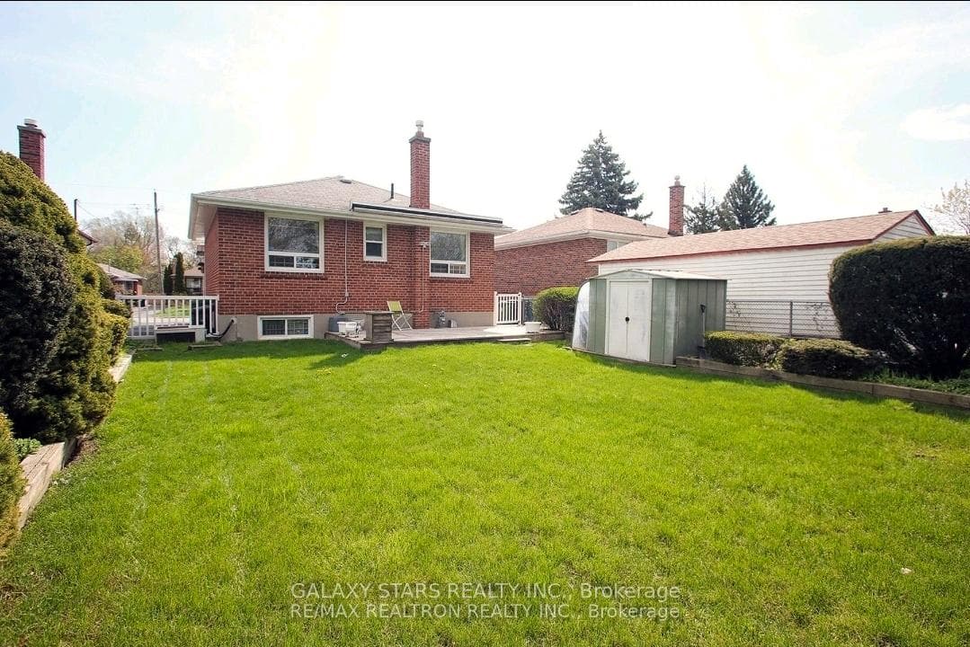 94 Dewey Drive Unit Main photo 9