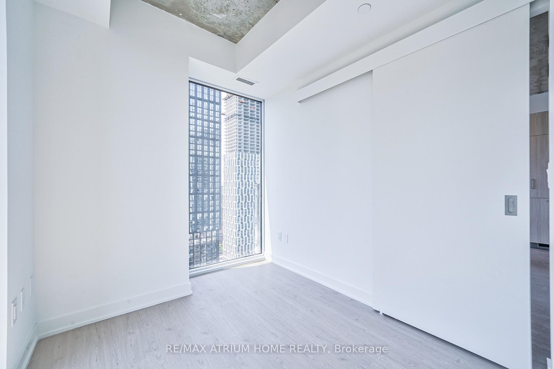 65 Mutual Street Unit 2704 photo 25
