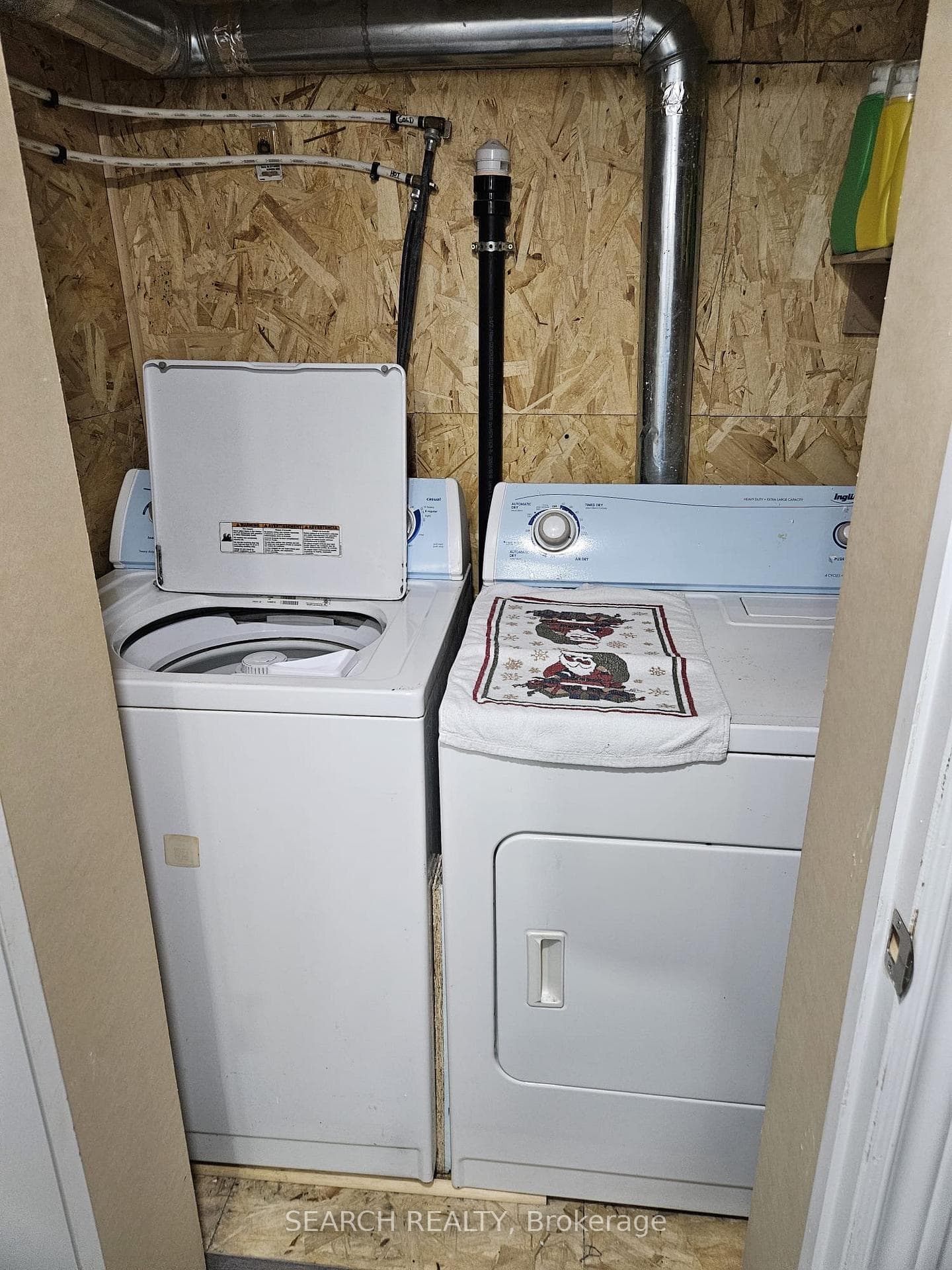 238 Ellington Drive Unit Basement photo 12