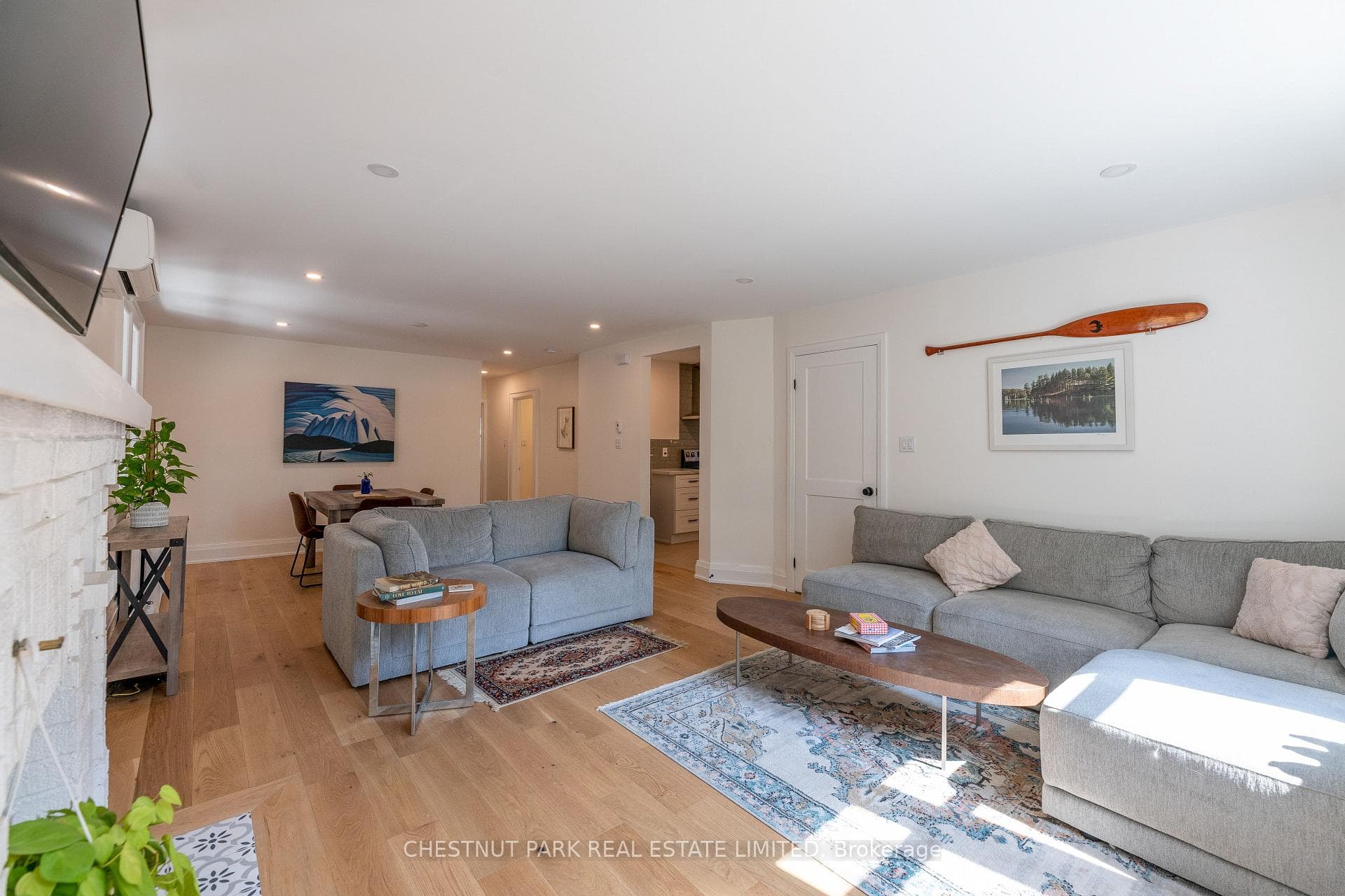 49 Springmount Avenue Unit B photo 3