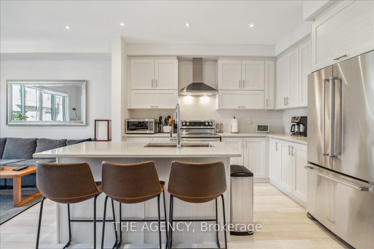 84 Salterton Circle photo 11