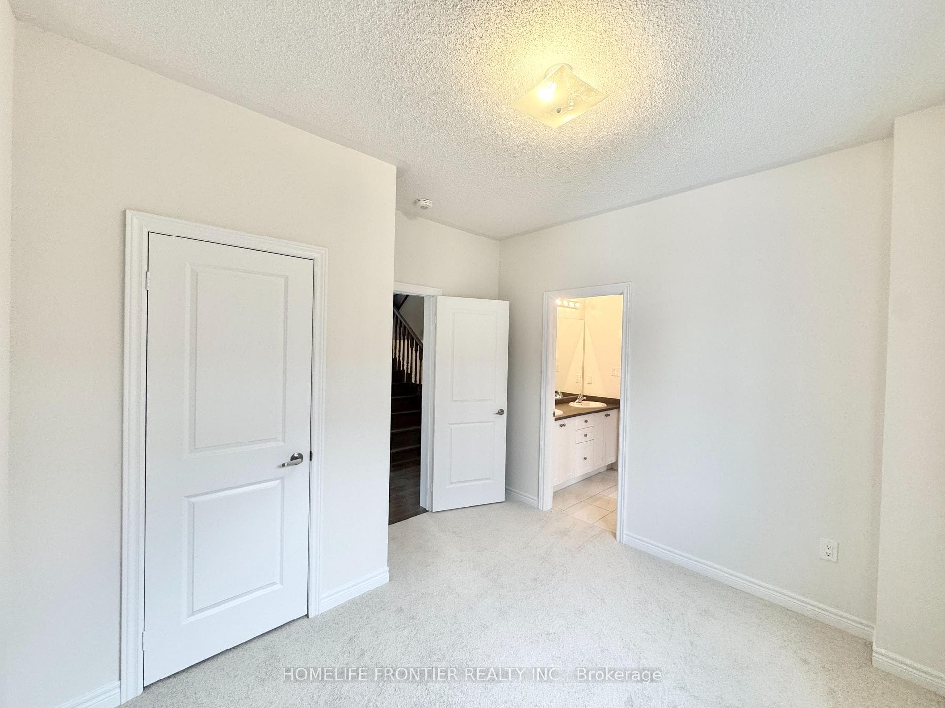 879 Plum Place photo 20