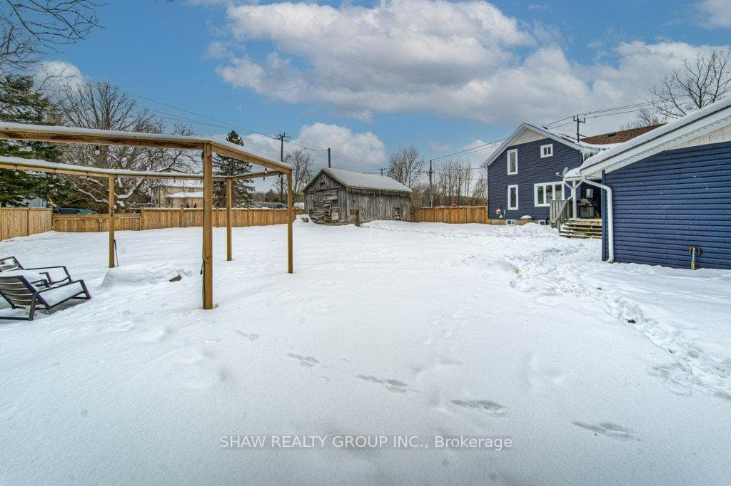707 Conservation Drive photo 37