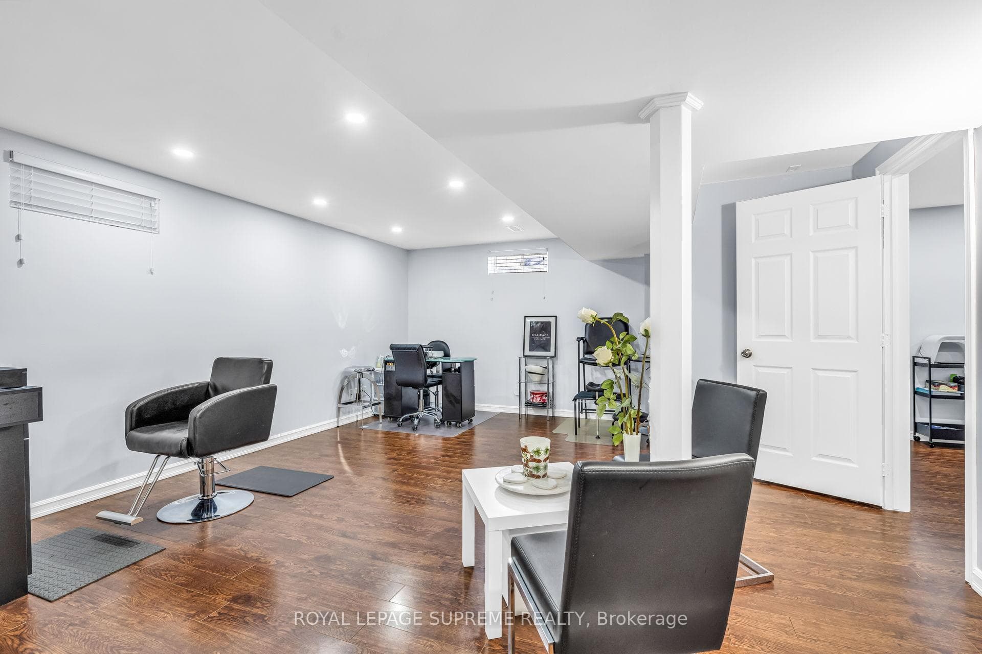 5 Learmont Avenue photo 39