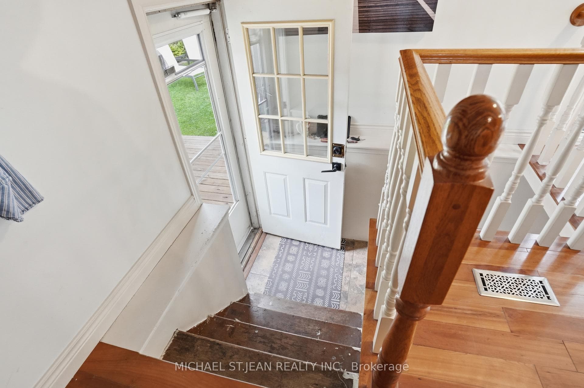272 Adeline Avenue photo 26