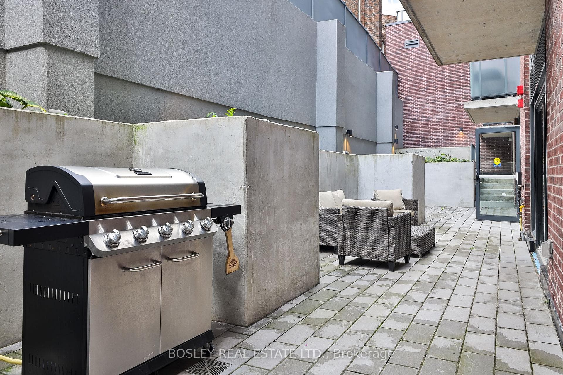 430 Roncesvalles Avenue Unit 416 photo 42