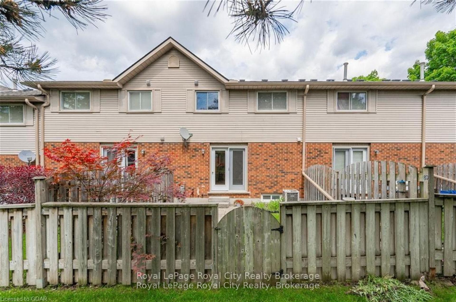 180 MARKSAM Road Unit 80 photo 42