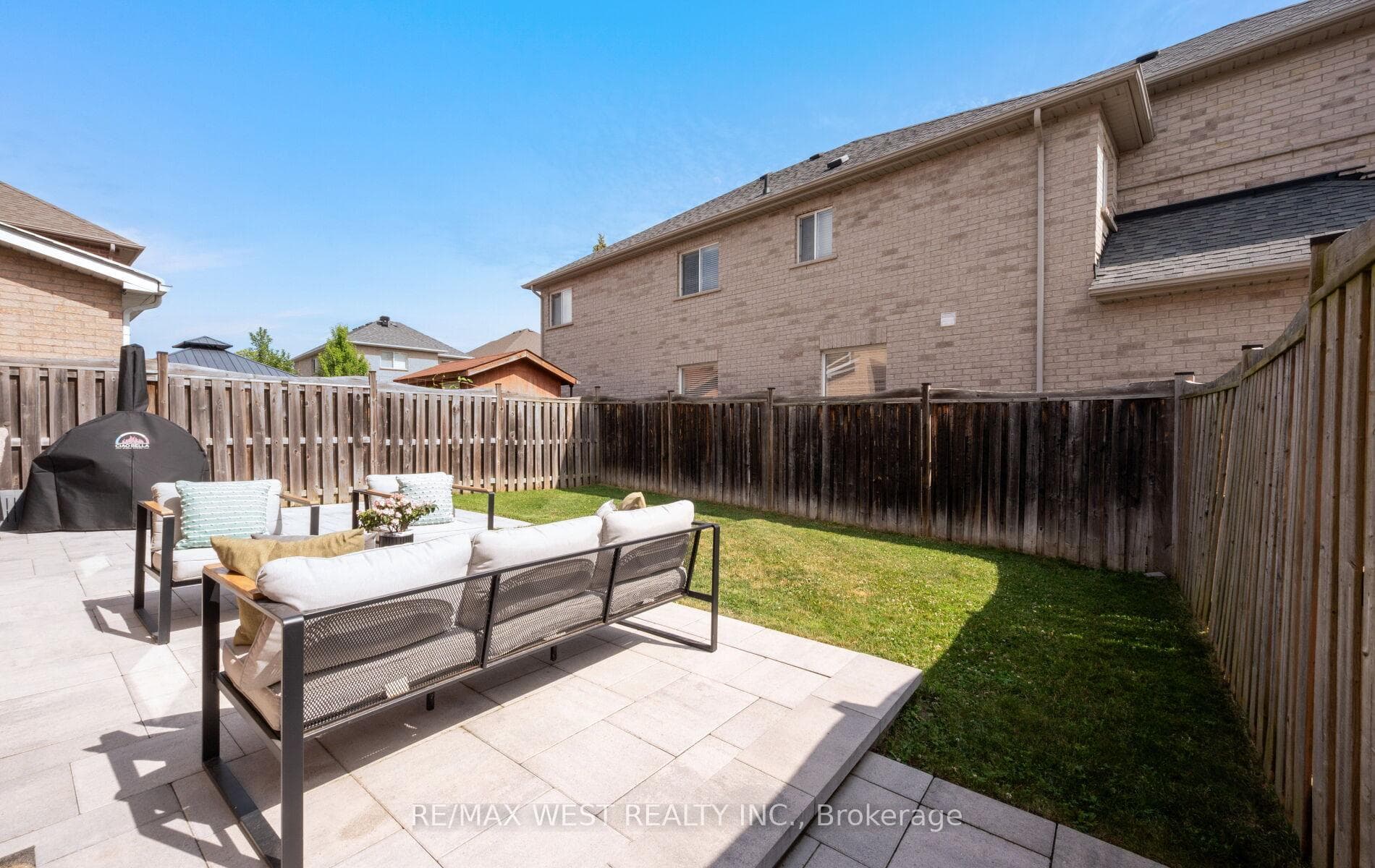 11 Beehive Drive photo 39
