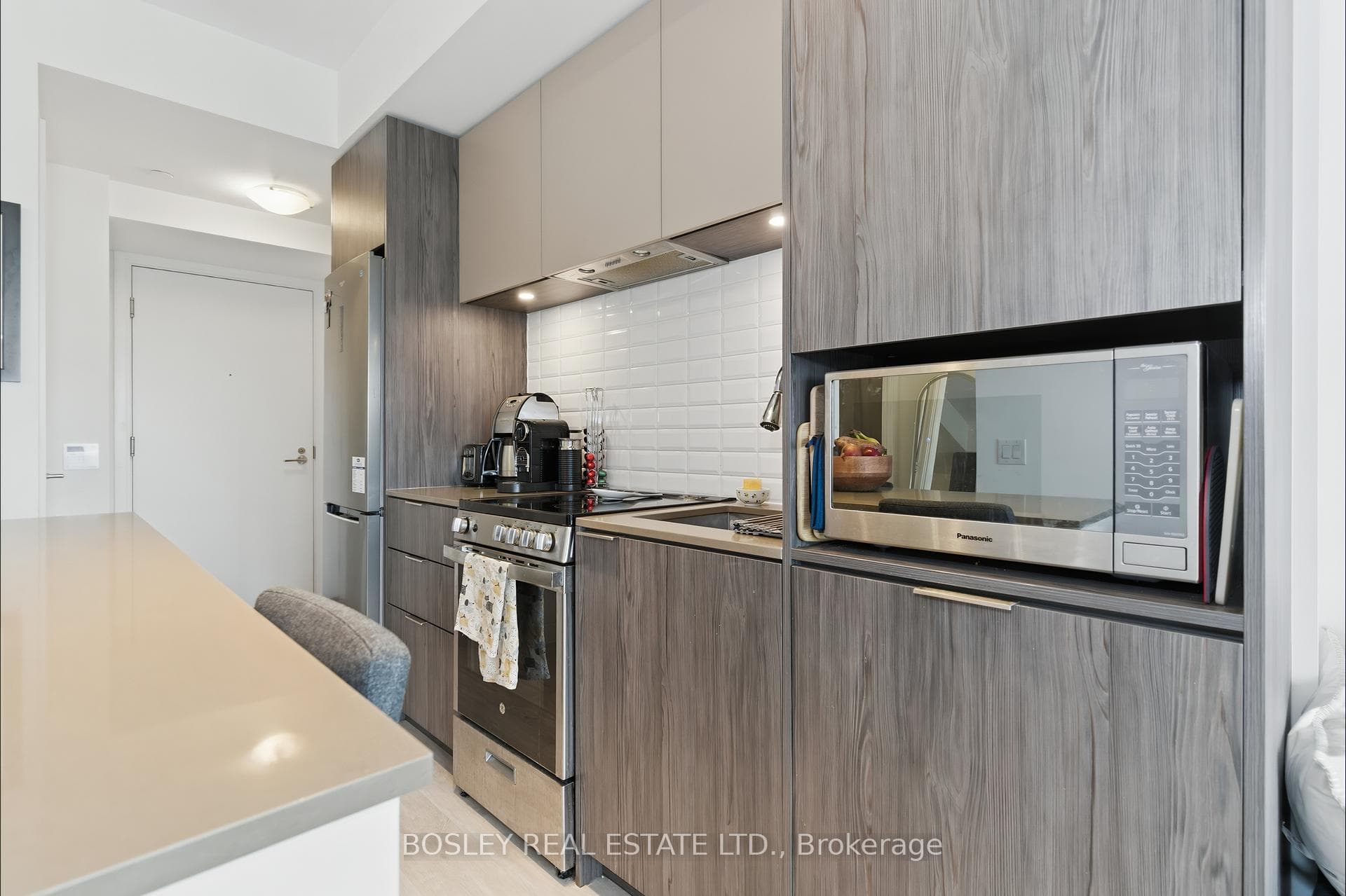 70 Annie Craig Drive Unit 1410 photo 6