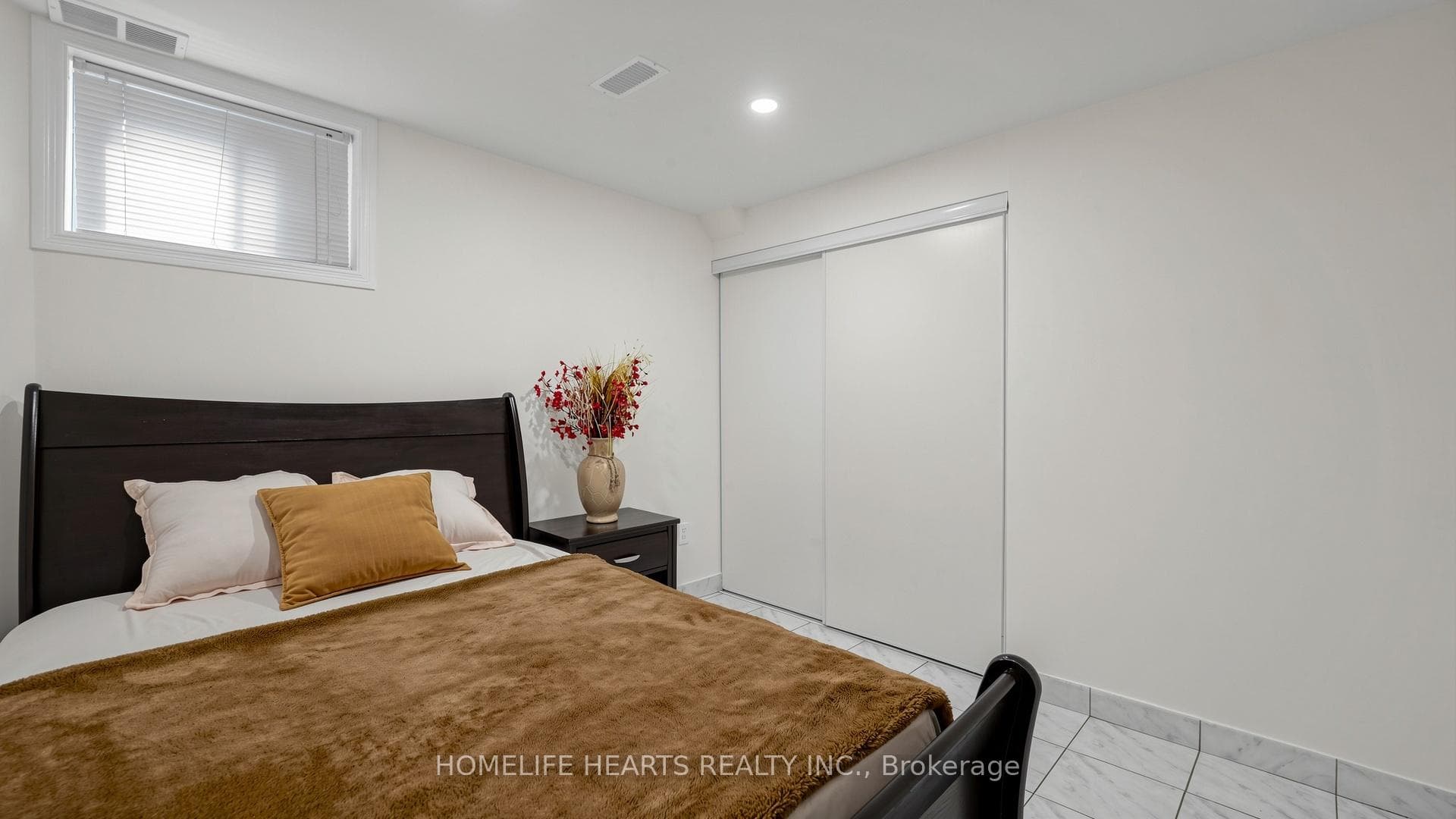 30 Shepton Way photo 16