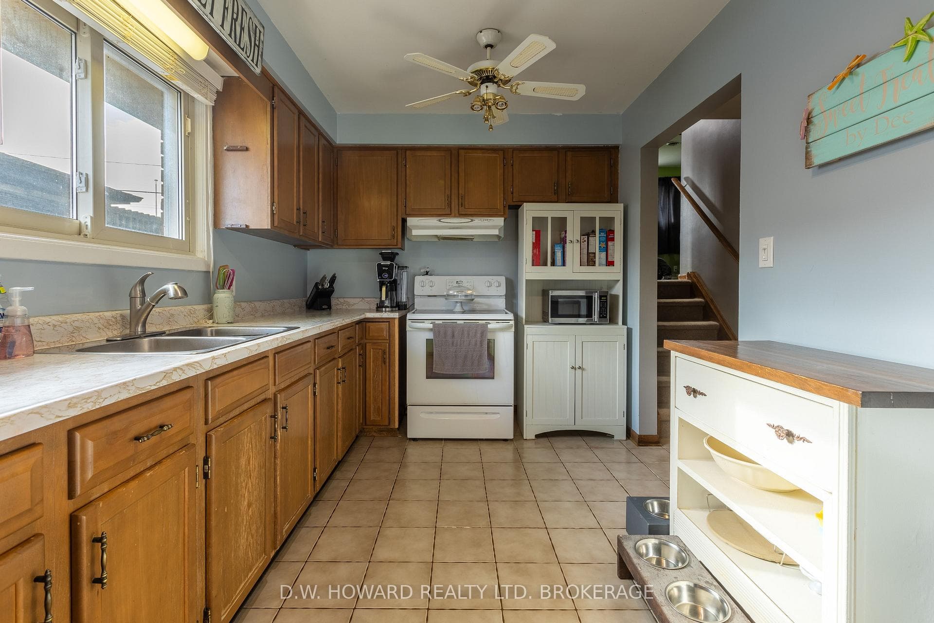 66 Watt Avenue photo 13