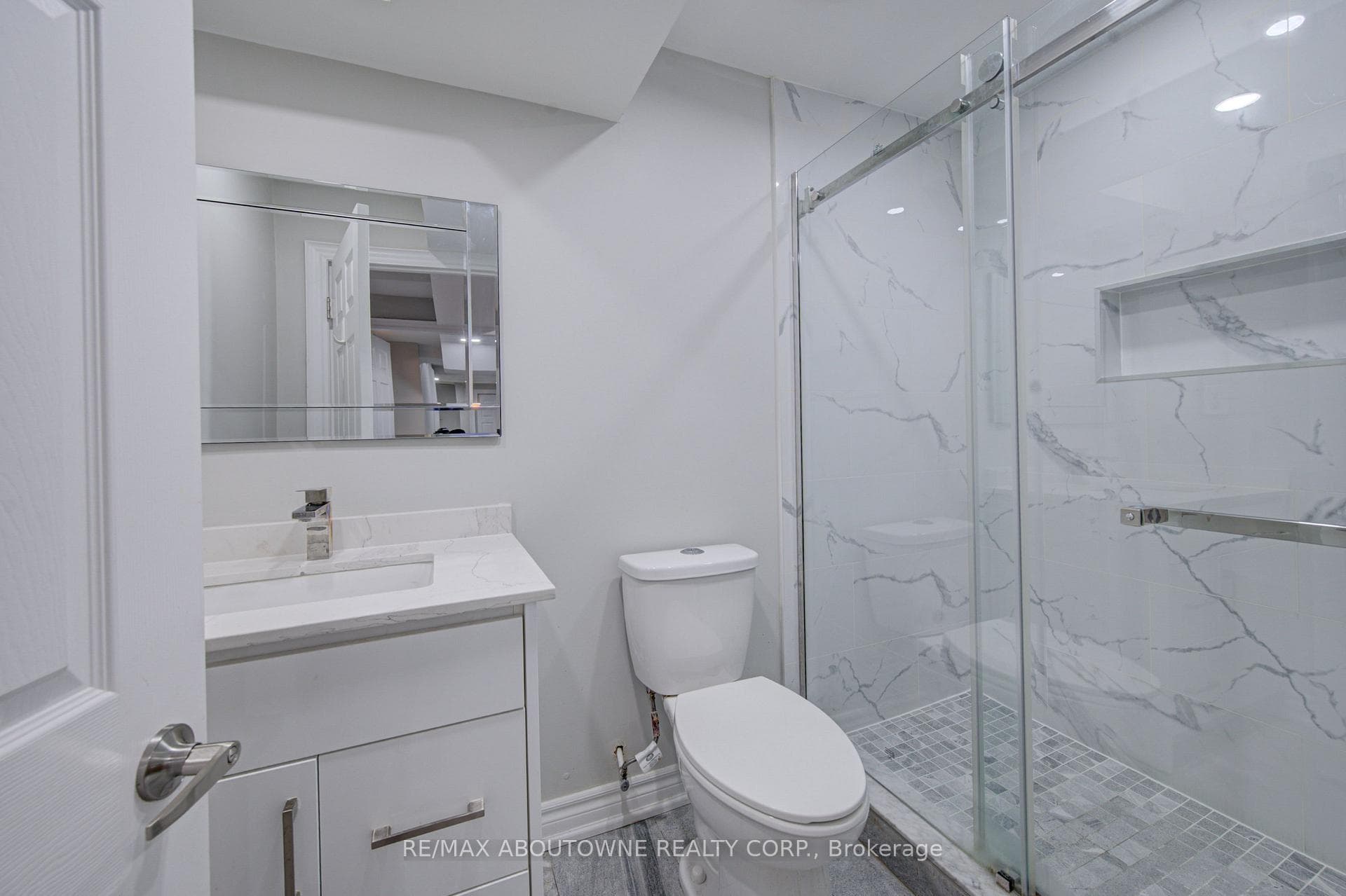 1140 Avondale Drive photo 31