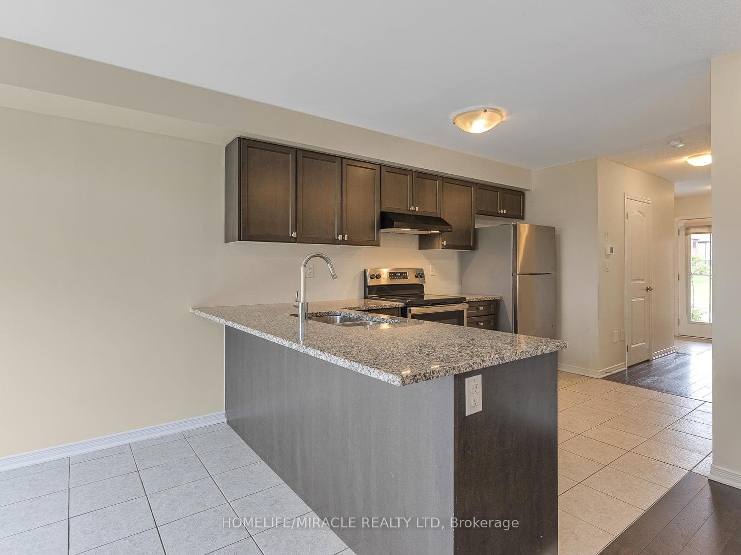 278 BEDROCK Drive photo 11