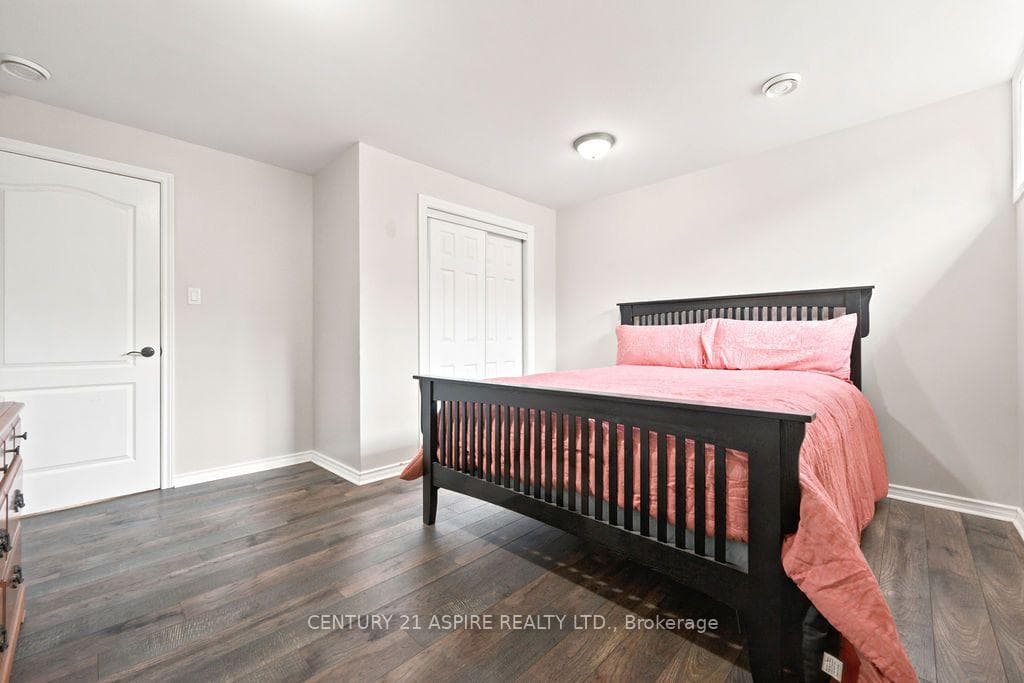 48 Plum Tree Lane photo 42