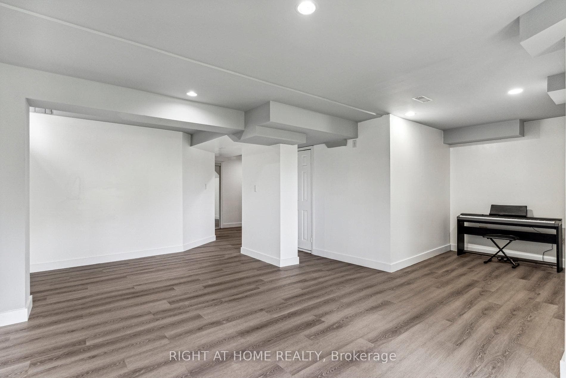 1117 Ashley Court photo 29