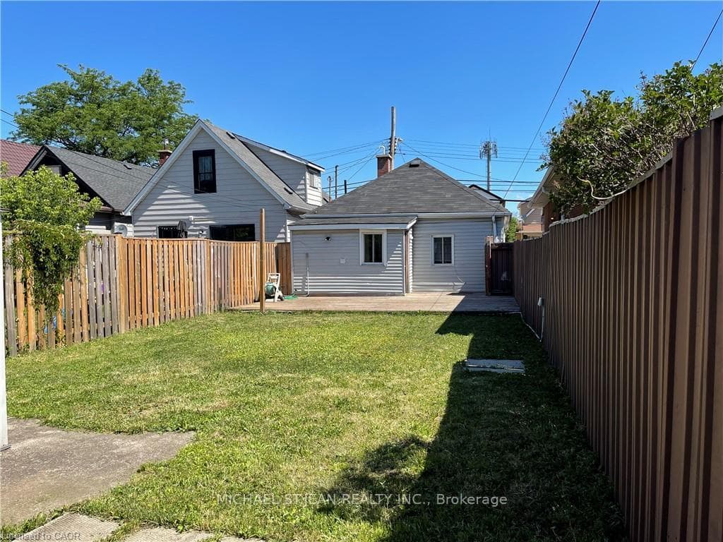 24 Vansitmart Avenue photo 25