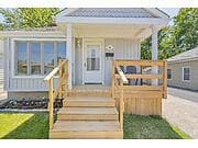 83 Dakin Street photo 2