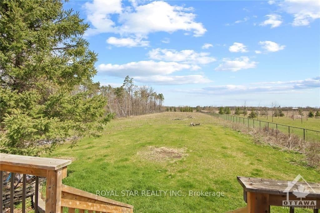 5925 PRINCE OF WALES Drive photo 27