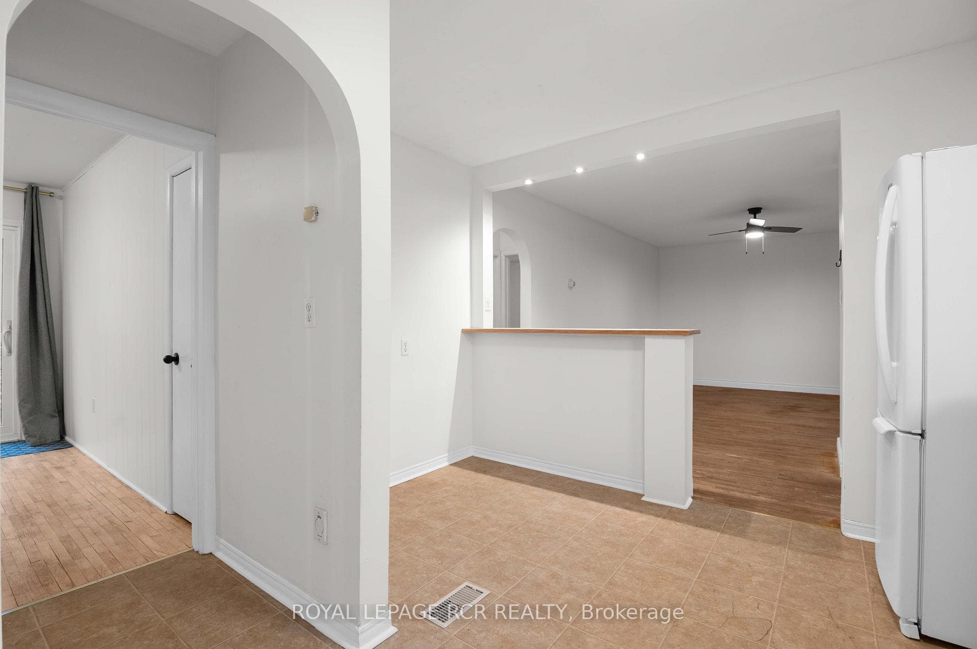 86 Bythia Street photo 21