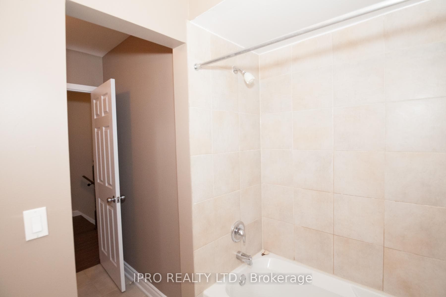 920 Pape Avenue Unit UPPER photo 20