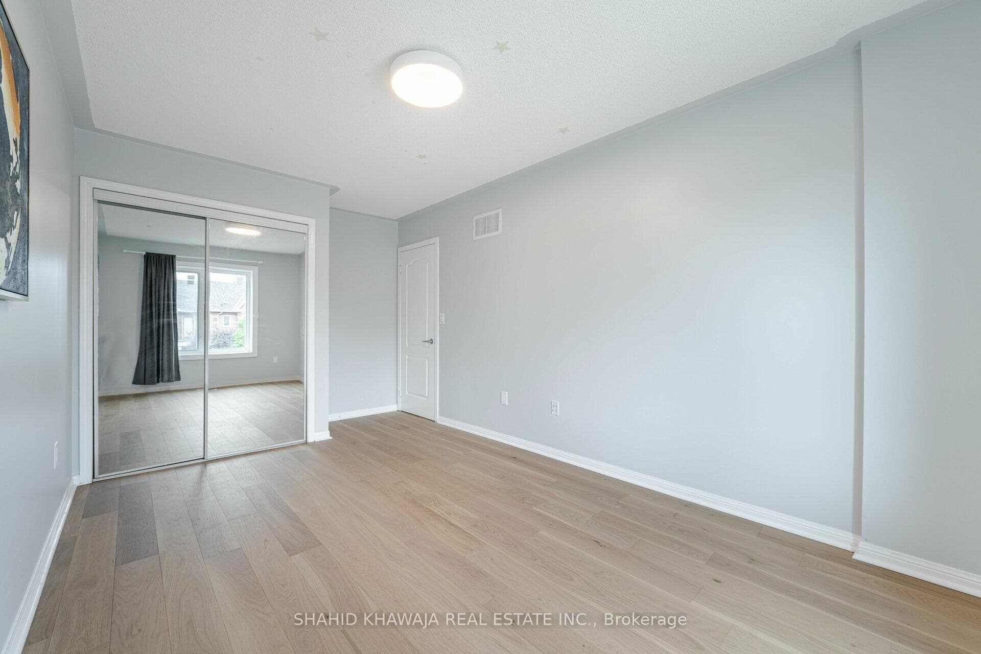 3930 Coachman Circle photo 23