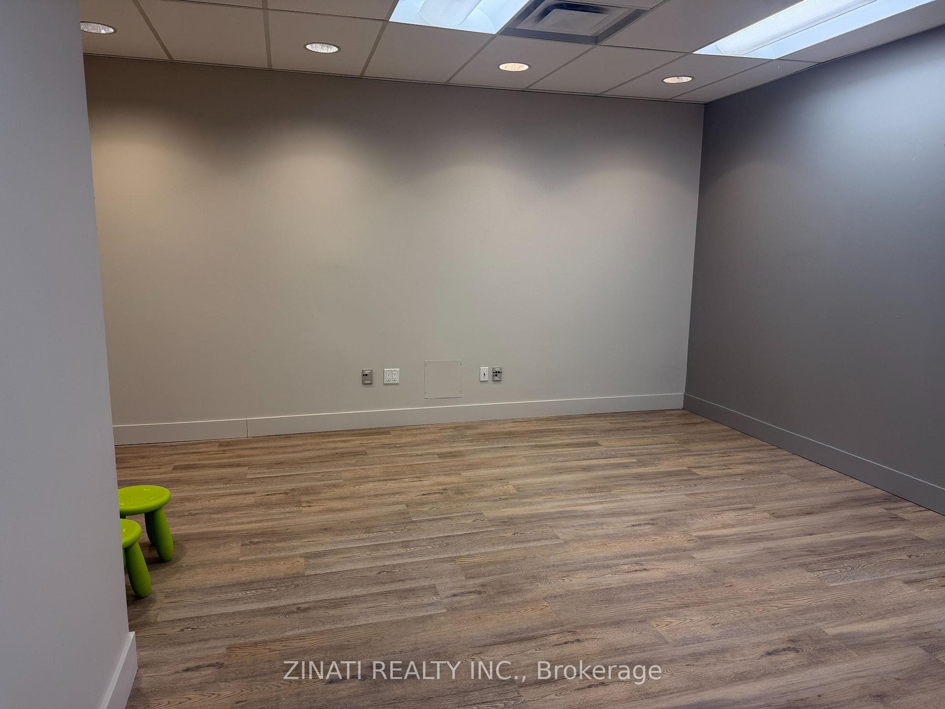 175 Holland Avenue Unit 2nd Floor photo 13