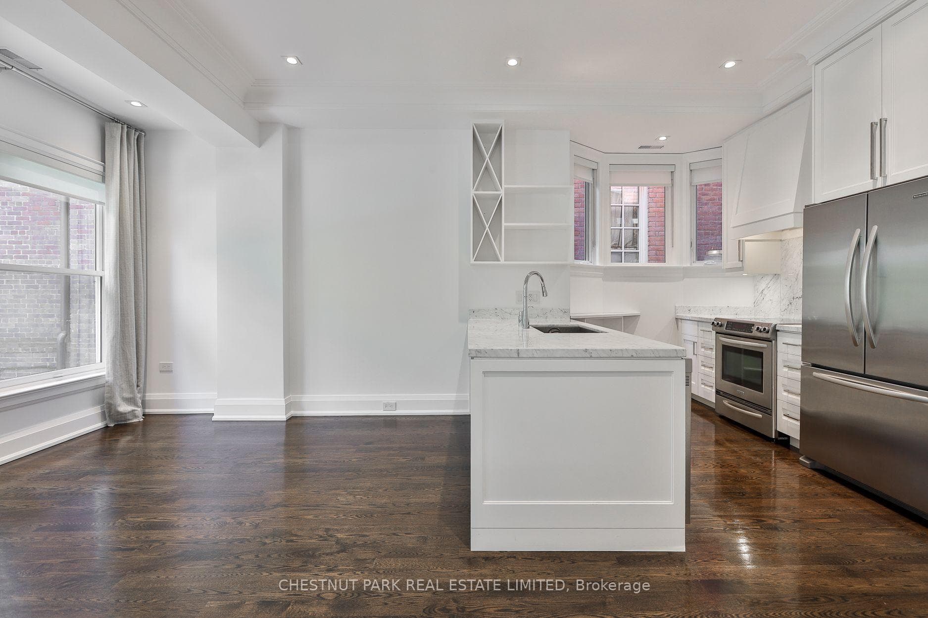 16 Scarth Road Unit 1 photo 13
