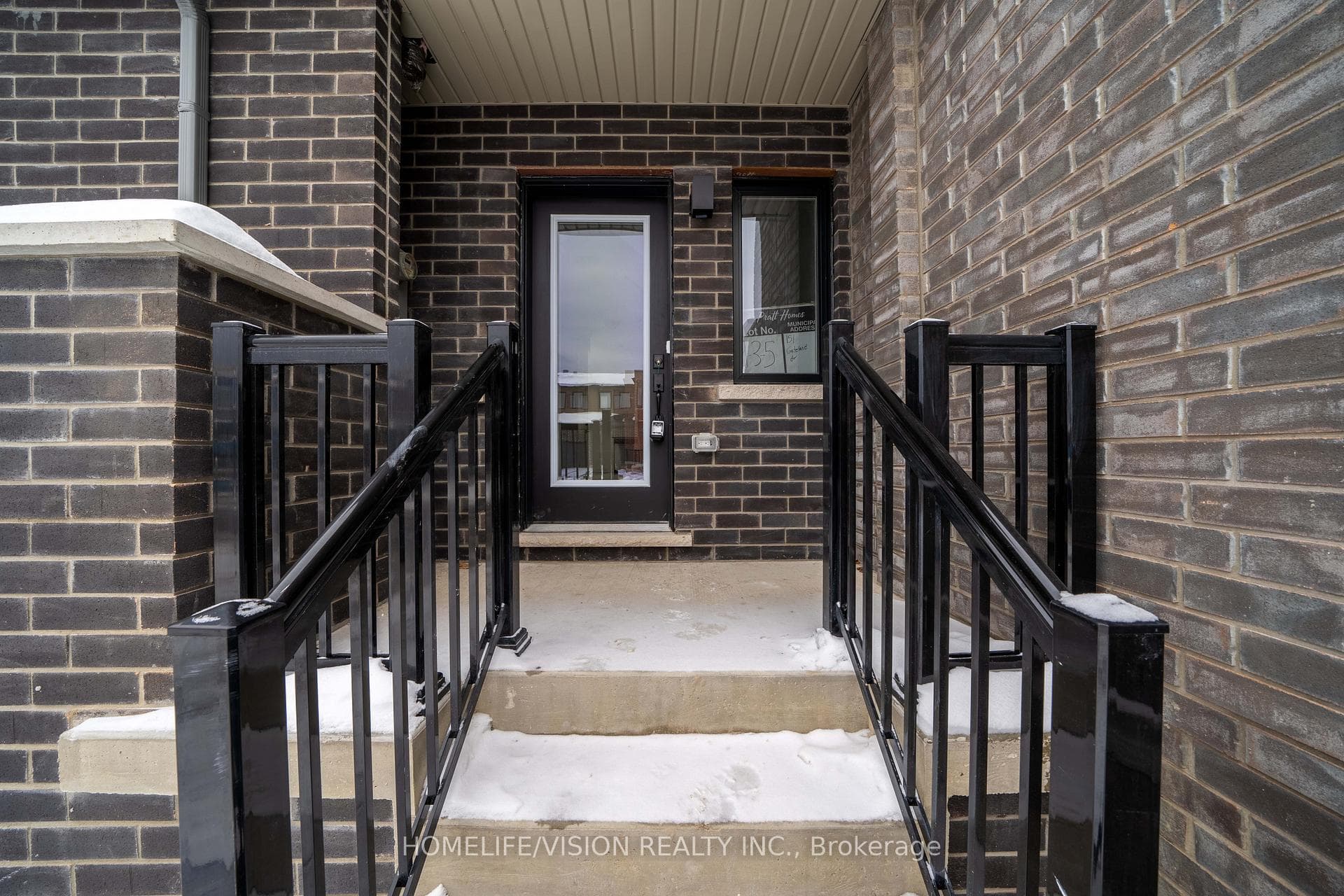 151 Gateland Drive photo 2