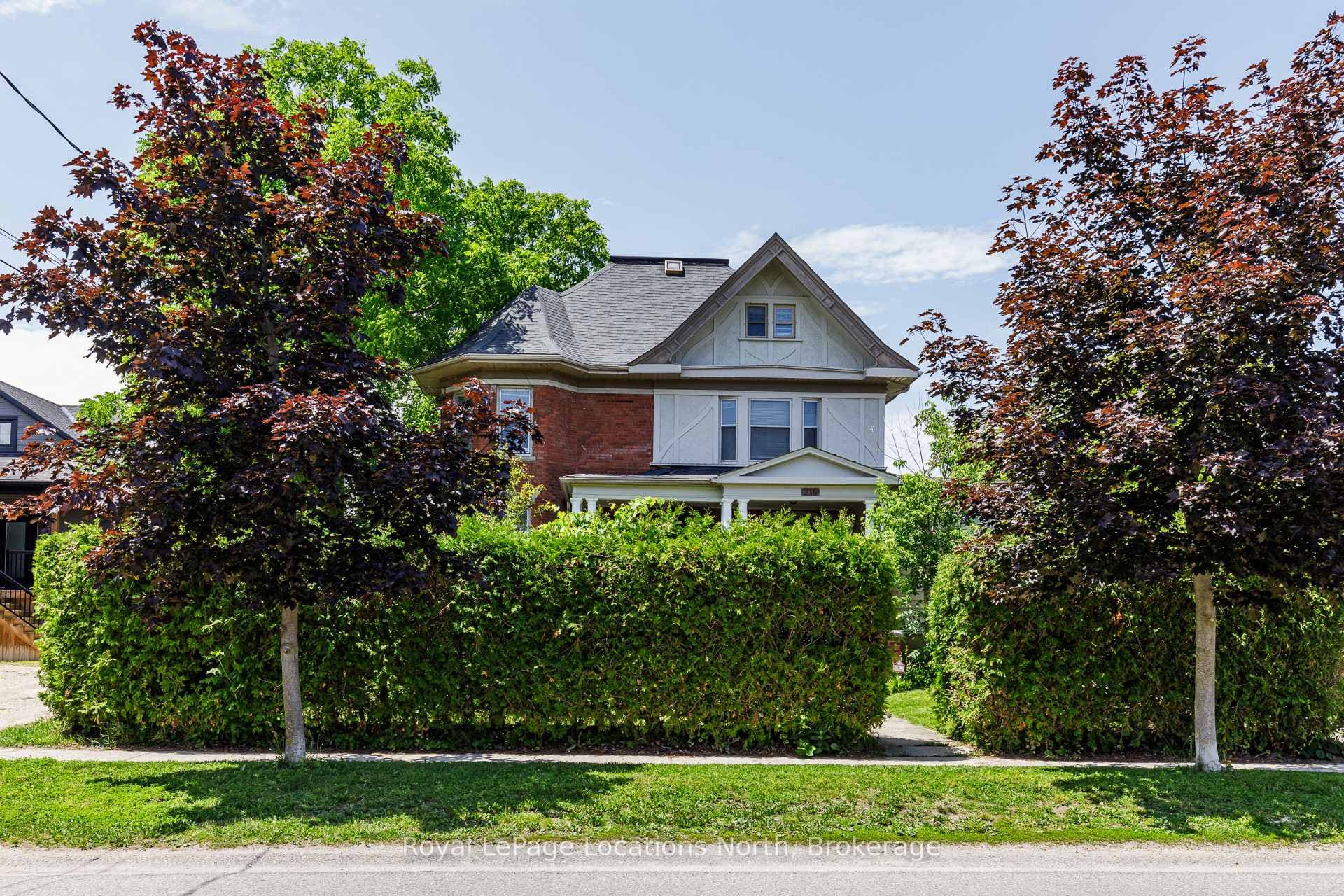 216 Cedar Street photo 1