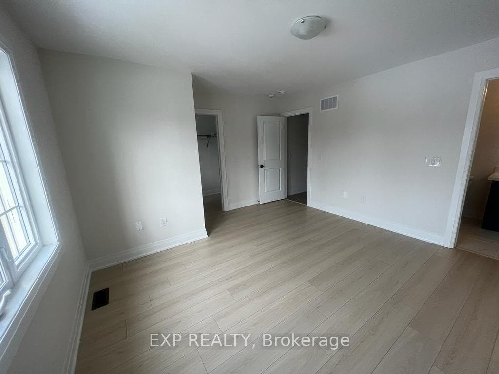 11 Puffin Crescent photo 16