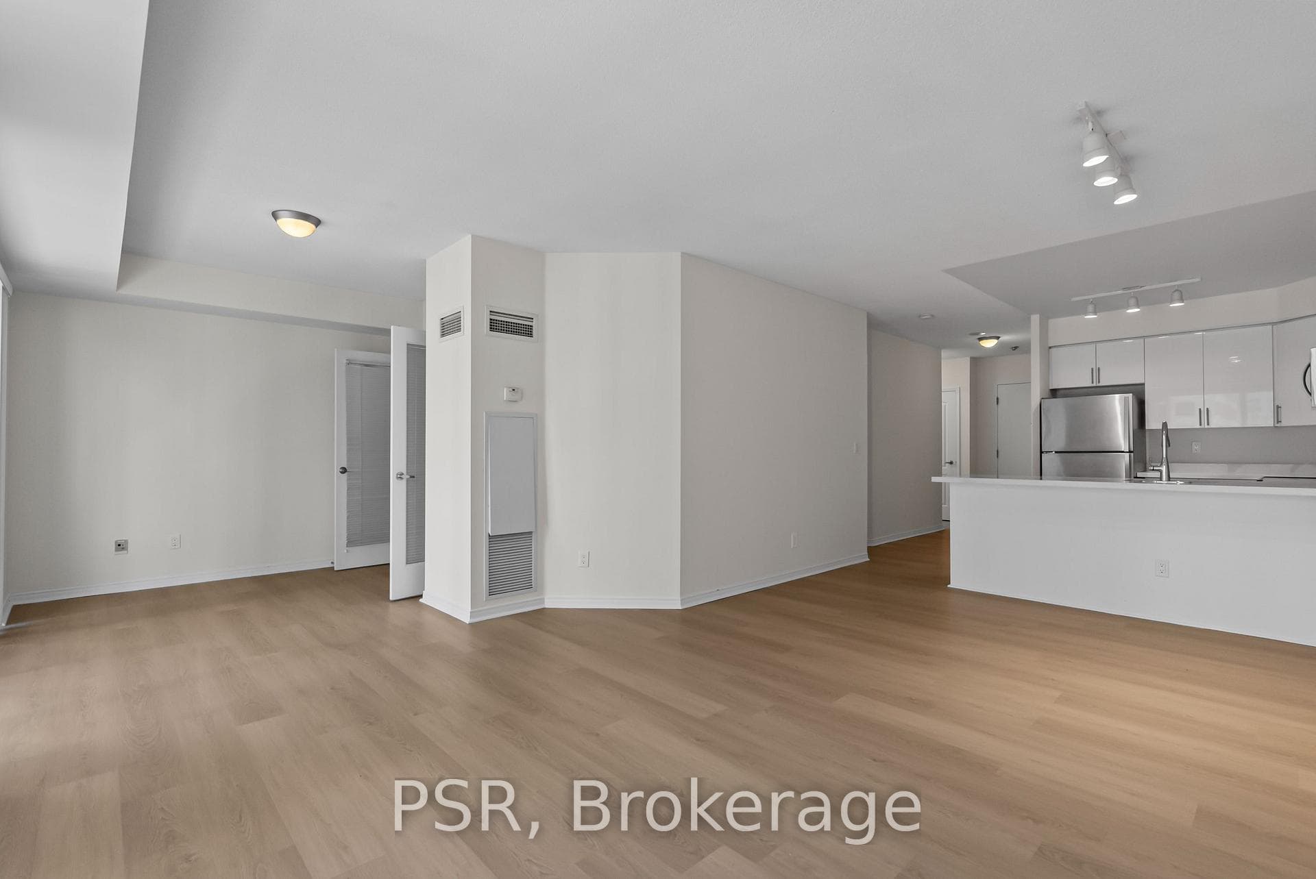 50 John Street Unit 1415 photo 5