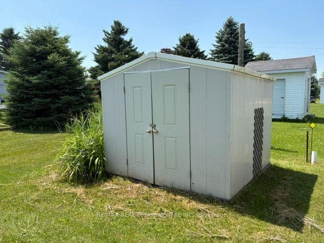 8X8 Vinyl Garden Shed