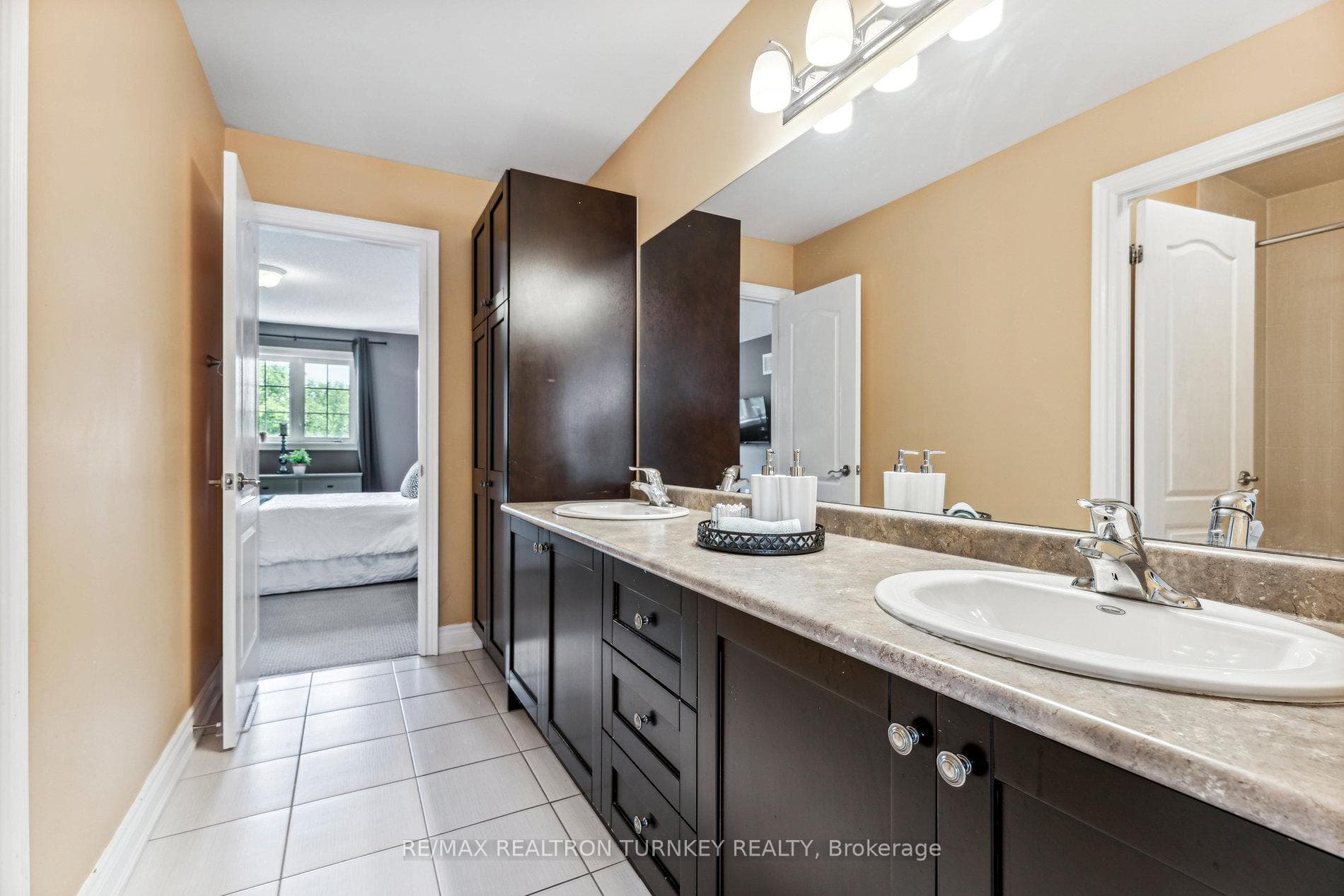 Shared Bathroom with Bedroom 3