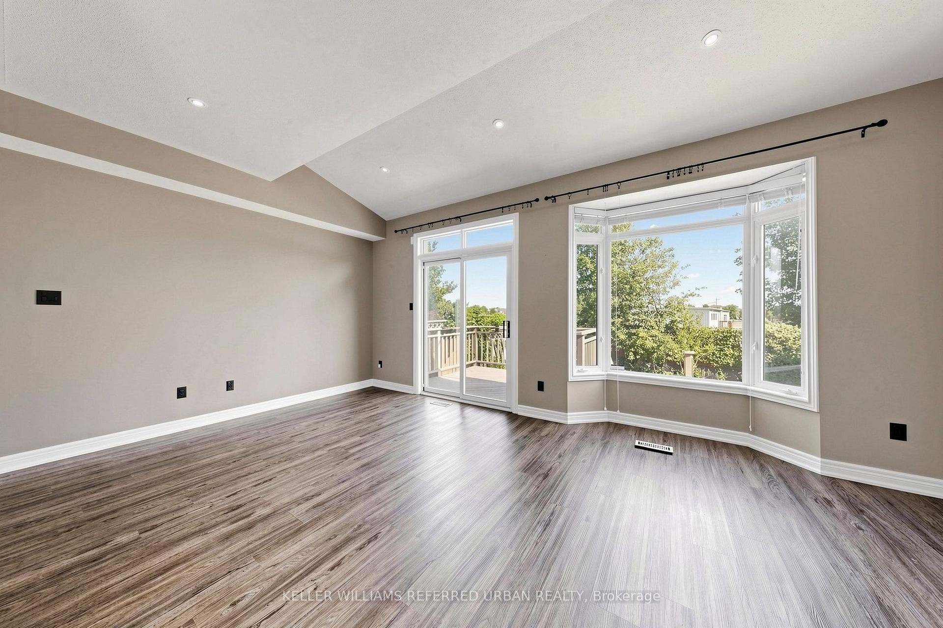 45 Cameo Drive photo 7