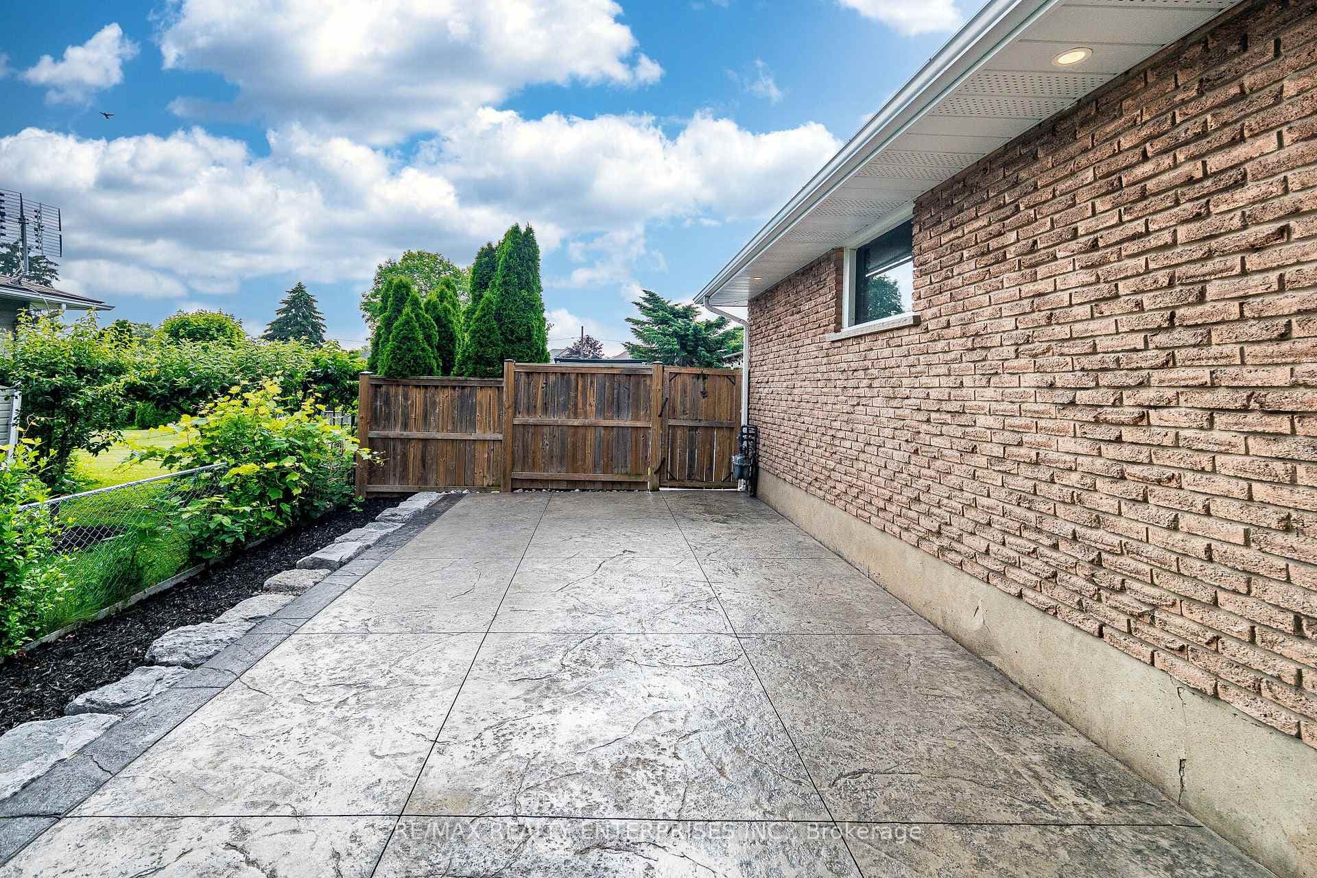 19 Baker Road photo 38