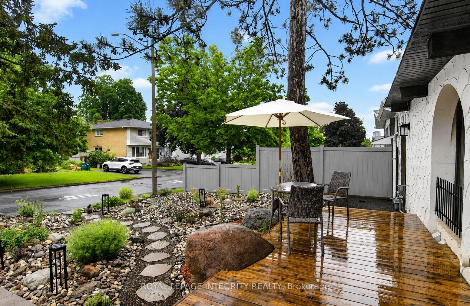 954 WATSON Street photo 3