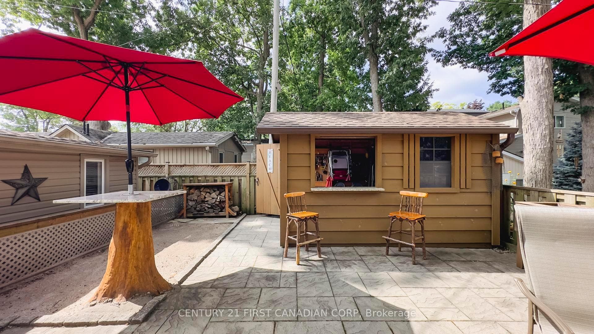 15 Queens Avenue photo 34