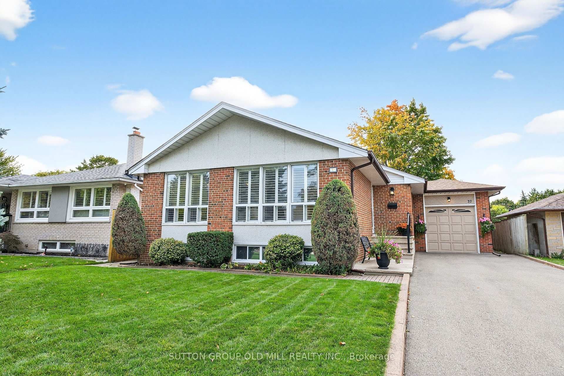 37 Tapley Drive photo 2