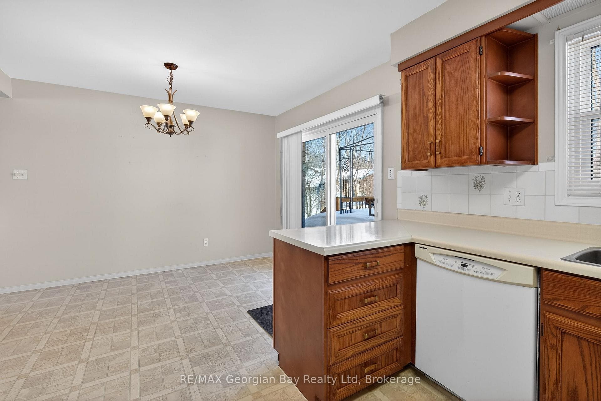 1032 Dominion Avenue photo 10