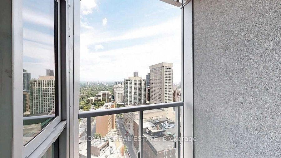 1 Yorkville Avenue Unit 2911 photo 21