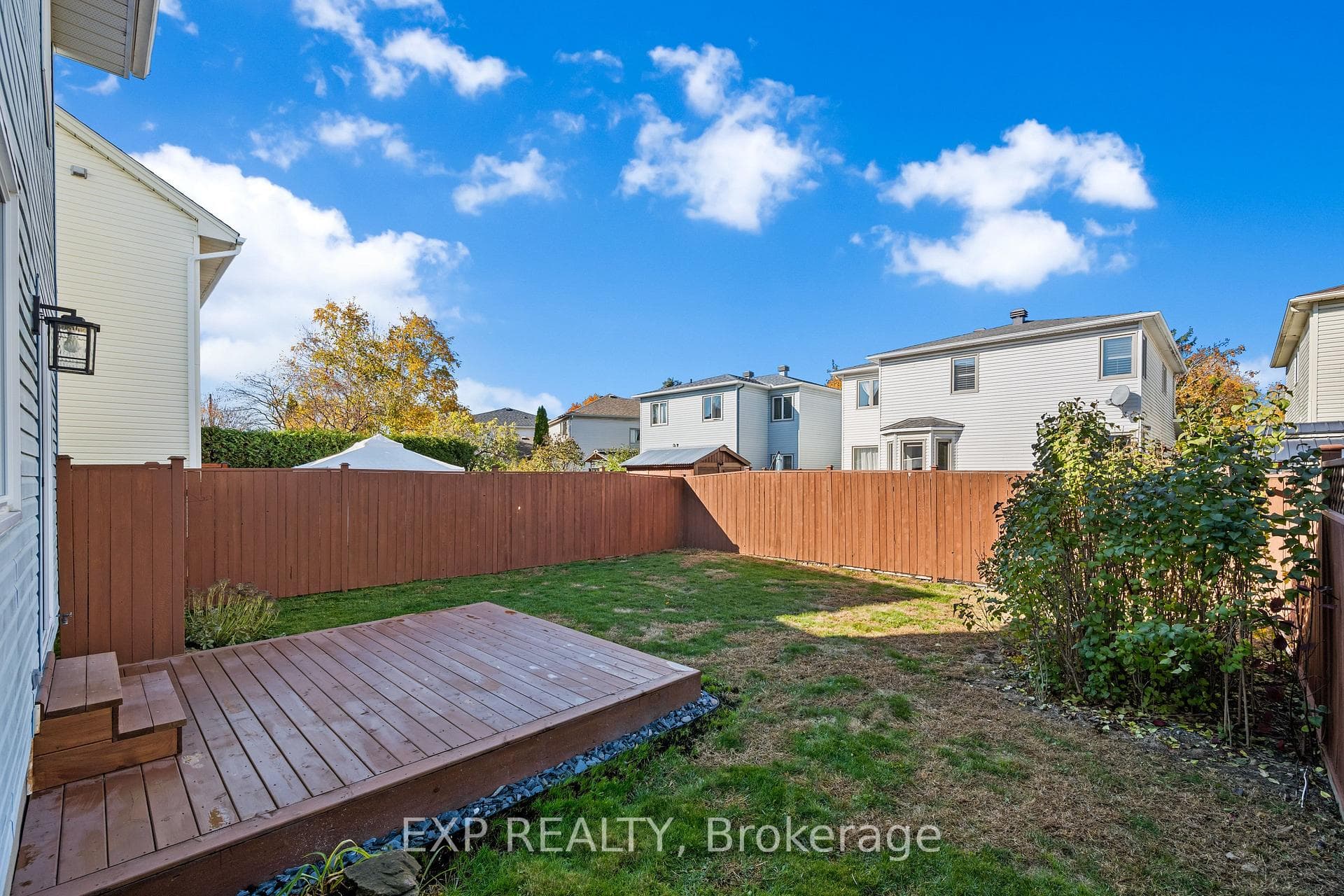 32 Peacock Crescent photo 24