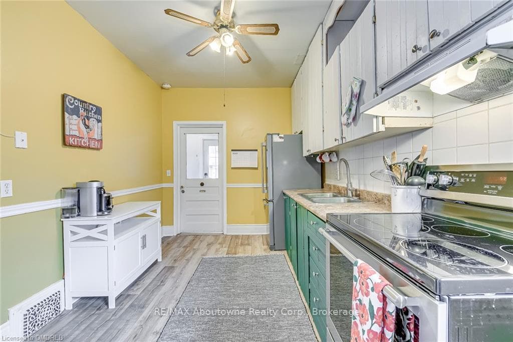478 KING WILLIAM Street photo 11