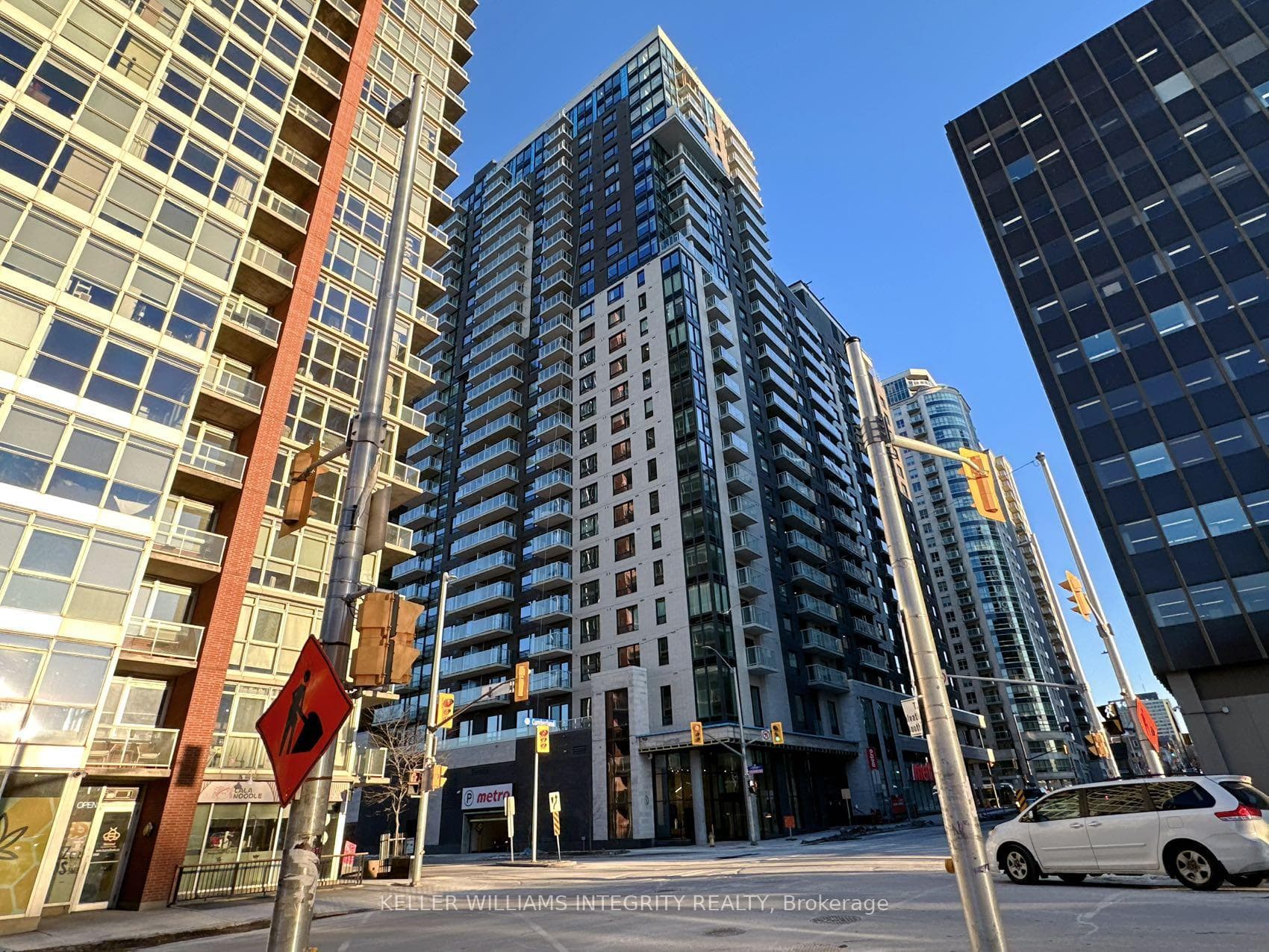 180 George Street Unit 706 photo 1