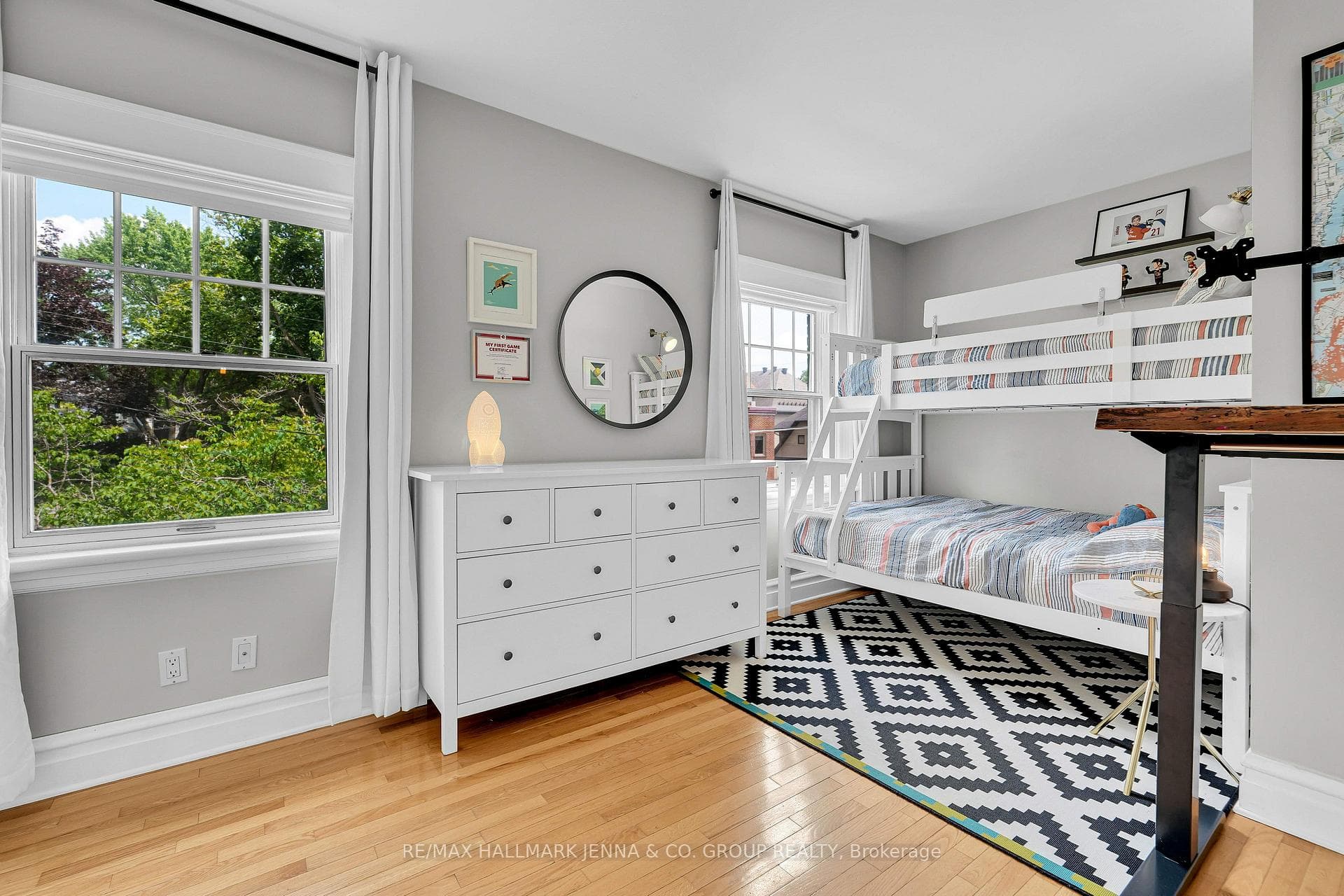 50 Willard Street photo 26